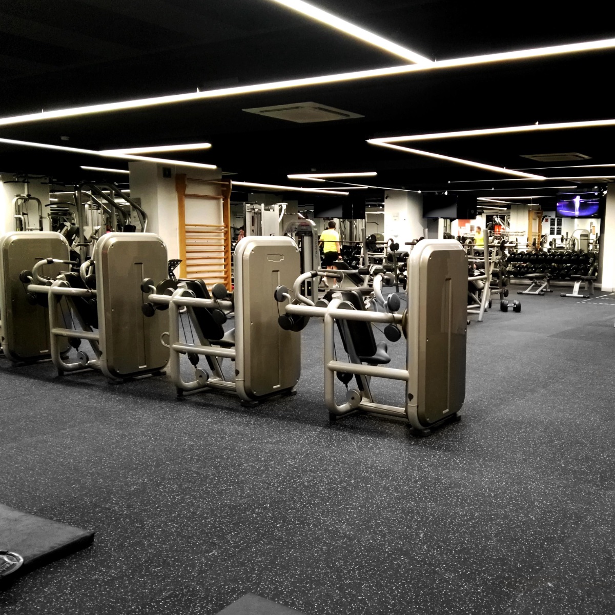 Piso en Rollo para Gimnasio Alta Resistencia